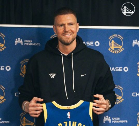 _科尔：库里膝盖不对劲无缘明日战绿军或再做MRI 波津自信迎首秀_科尔：库里膝盖不对劲无缘明日战绿军或再做MRI 波津自信迎首秀