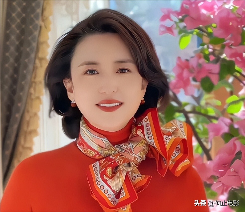 _过年挂春联图片_非诚勿扰北京小伙送菜住四合院