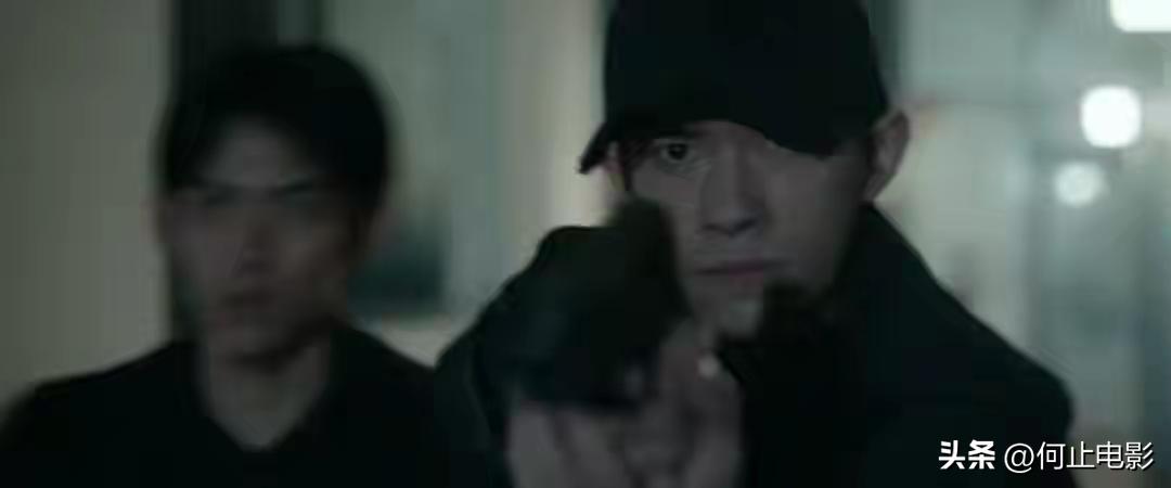 全是反转！看完《惊蛰无声》 我说:当代谍战片大门 被张艺谋踹烂了_全是反转！看完《惊蛰无声》 我说:当代谍战片大门 被张艺谋踹烂了_