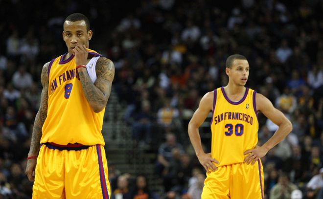 库里成名之战尼克斯是哪一场_尼克斯中锋库里_