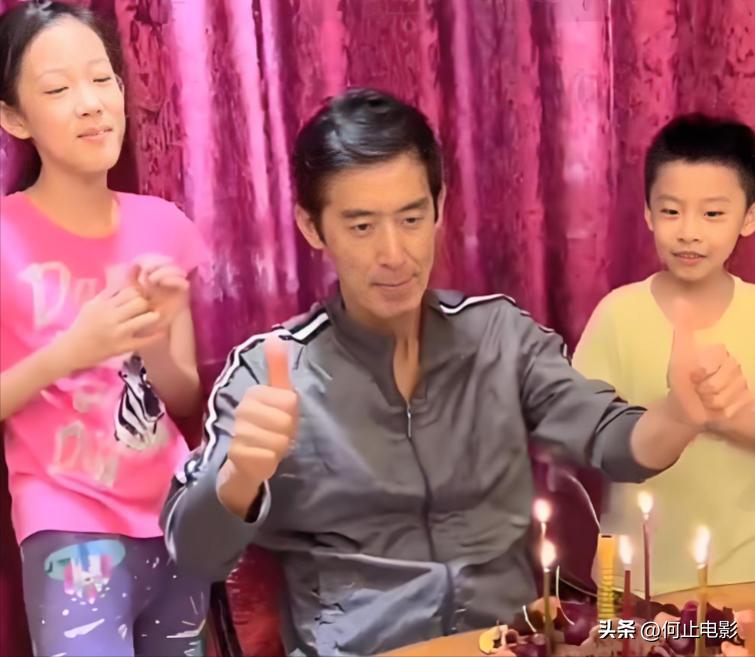 _夫妻相差年龄最佳_夫妻年龄相差最大的夫妻