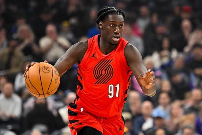 转正后首秀的表现一塌糊涂，开拓者这样的操作是正确的吗？_转正后首秀的表现一塌糊涂，开拓者这样的操作是正确的吗？_