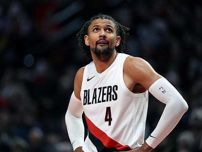 进攻人盯人防守_防守低位进攻_