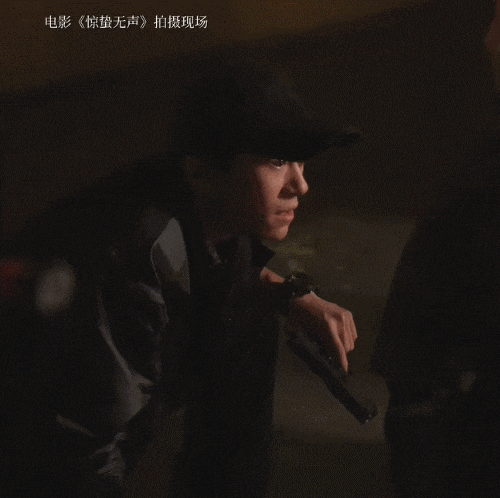 _贺岁大电影燃爆春节档_春节三亚旅游省钱攻略