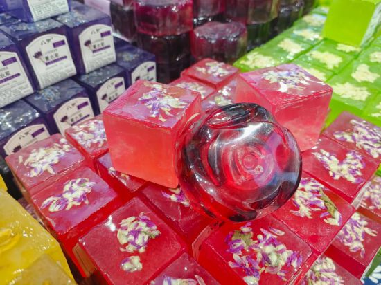 “云花”寄春来 “颜值”变“产值”_“云花”寄春来 “颜值”变“产值”_