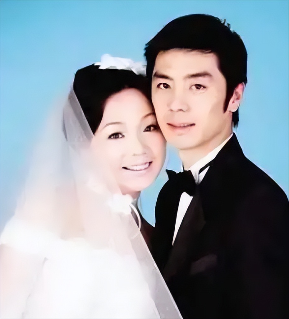 _宝强离婚马蓉净身出户几率小_离婚净身出户协议书