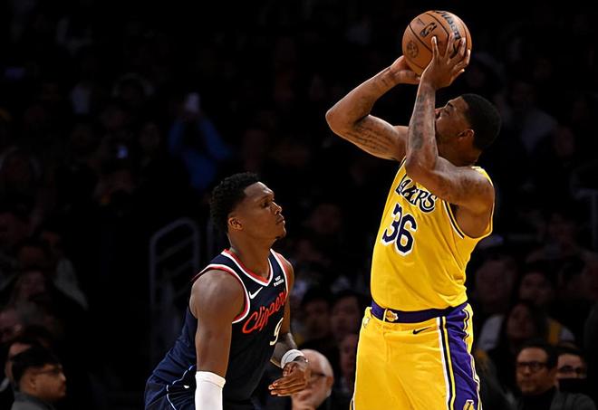 湖人单节2分__湖人三节领先