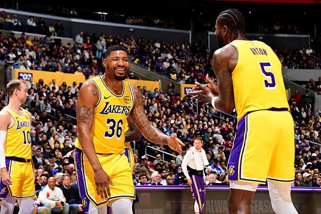 湖人单节2分_湖人三节领先_