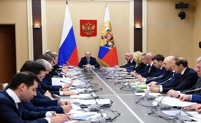 _中国为俄罗斯做了什么_西方俄罗斯中国