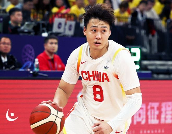 _中国男篮官宣世预赛14人名单:赵睿领衔 赵继伟余嘉豪回归_中国男篮官宣世预赛14人名单:赵睿领衔 赵继伟余嘉豪回归