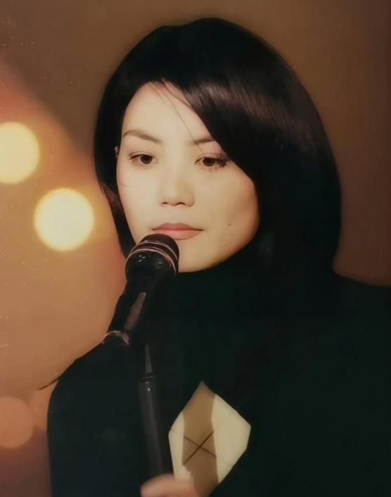 谢霆锋原谅张柏芝采访__谢霆锋怼记者张柏芝