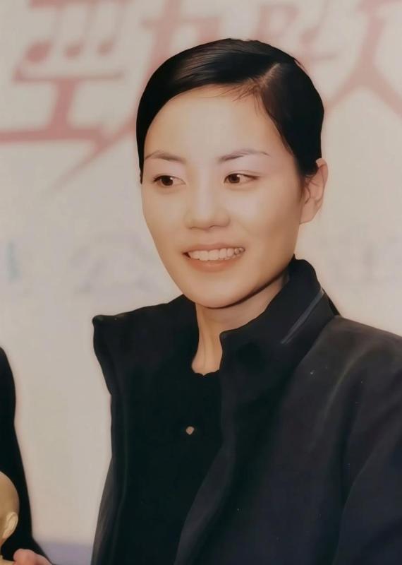 谢霆锋怼记者张柏芝__谢霆锋原谅张柏芝采访