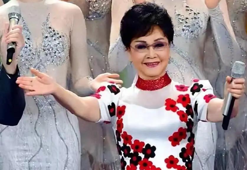 不演了？宣布退出春晚仅1天，李谷一走上李双江老路 蒋大为没说谎__不演了？宣布退出春晚仅1天，李谷一走上李双江老路 蒋大为没说谎