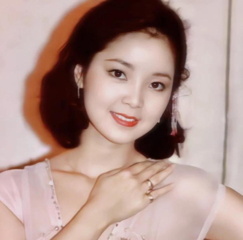 不演了？宣布退出春晚仅1天，李谷一走上李双江老路 蒋大为没说谎__不演了？宣布退出春晚仅1天，李谷一走上李双江老路 蒋大为没说谎