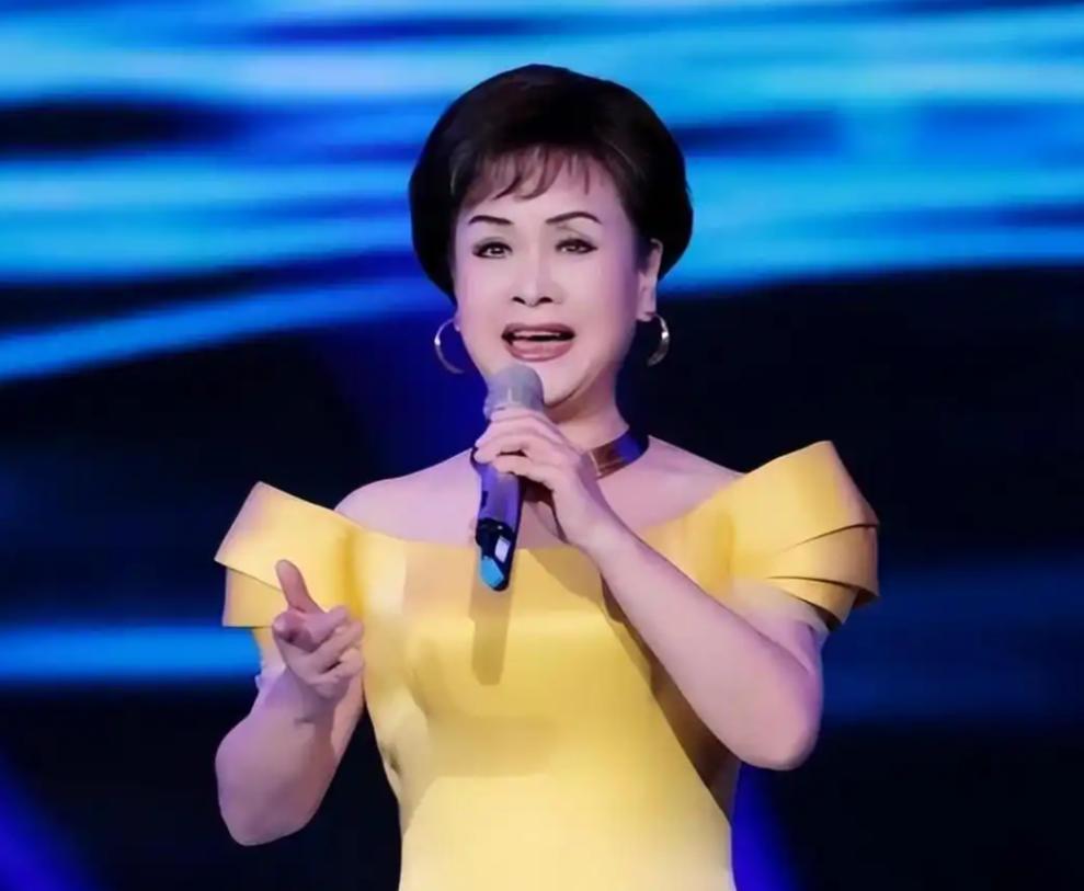 不演了？宣布退出春晚仅1天，李谷一走上李双江老路 蒋大为没说谎_不演了？宣布退出春晚仅1天，李谷一走上李双江老路 蒋大为没说谎_