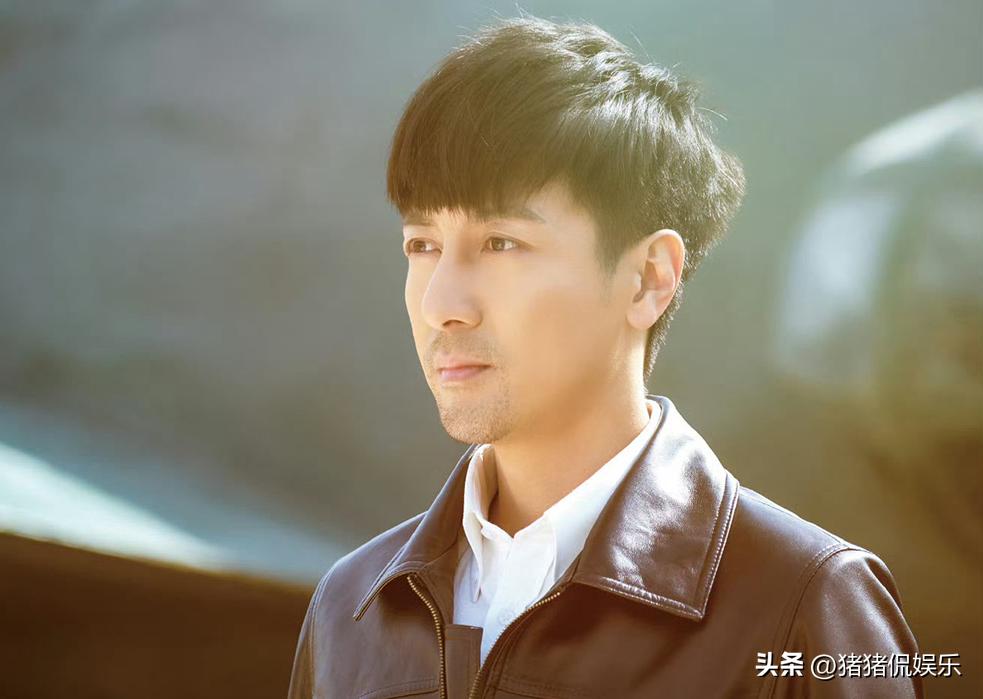 明晚双星联播!45集谍战剧来袭,看清演员阵容,网友:该爆了__明晚双星联播!45集谍战剧来袭,看清演员阵容,网友:该爆了