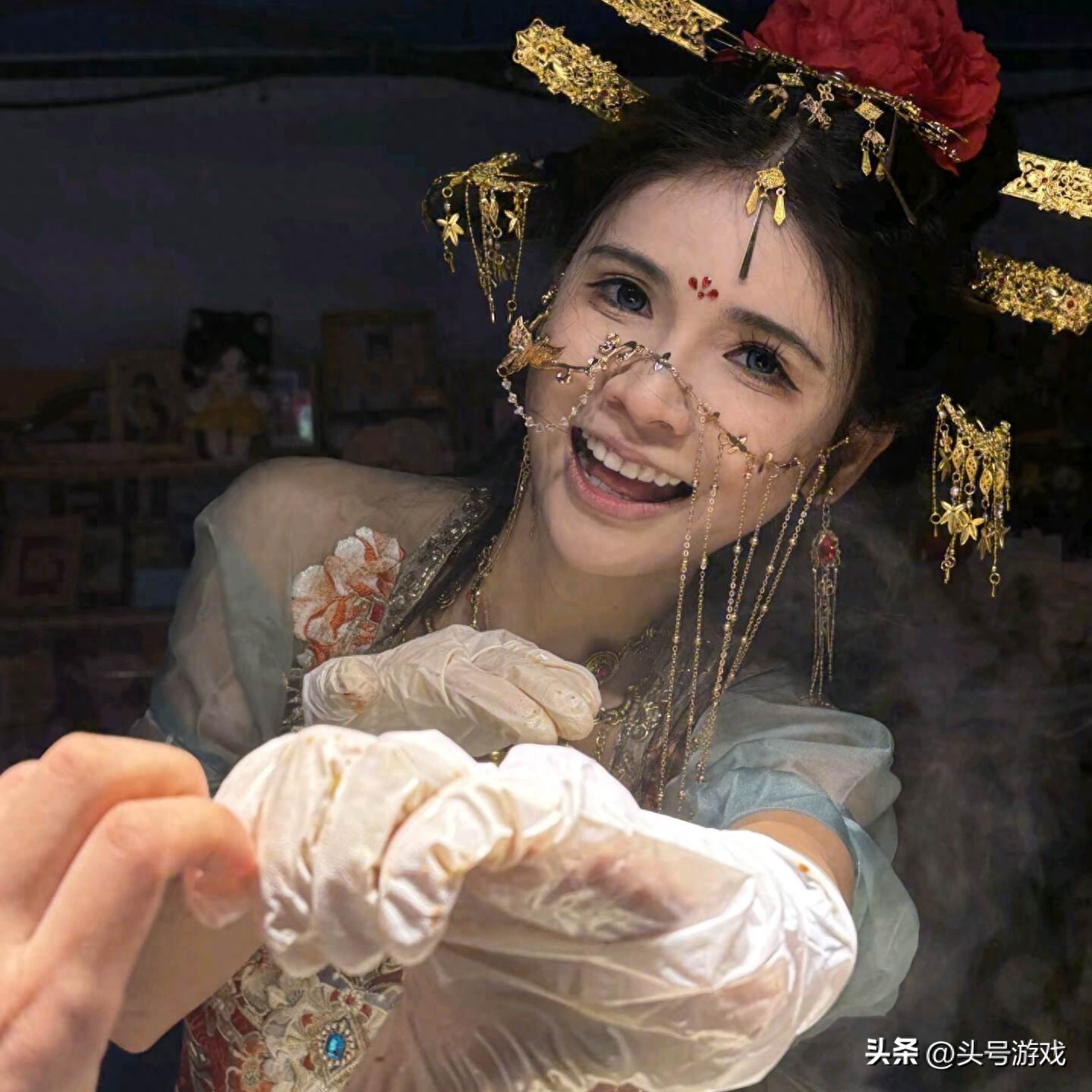 美女卖煎饼__摊煎饼大妈月入三万