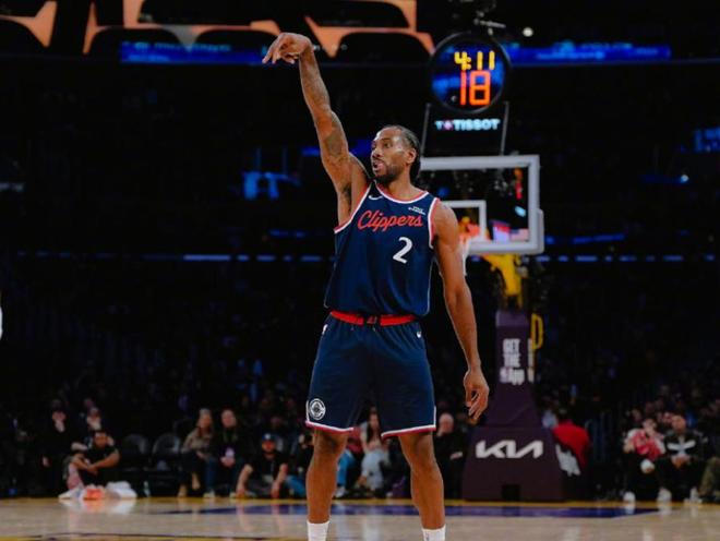 险胜!东契奇38+11,里夫斯29+6,老詹成倒数第一,湖人结局注定_险胜!东契奇38+11,里夫斯29+6,老詹成倒数第一,湖人结局注定_