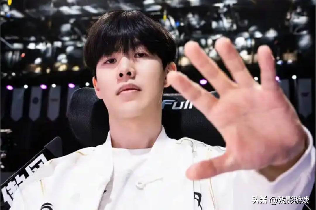 重生之首富人生谈小天_布冯谈重回国家队_