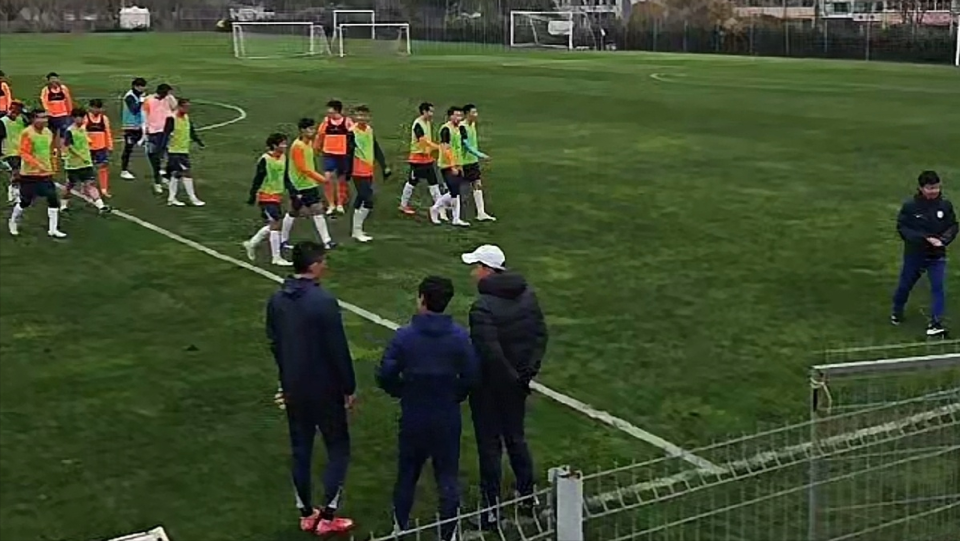 阻挡进攻路线犯规__阻挡防守