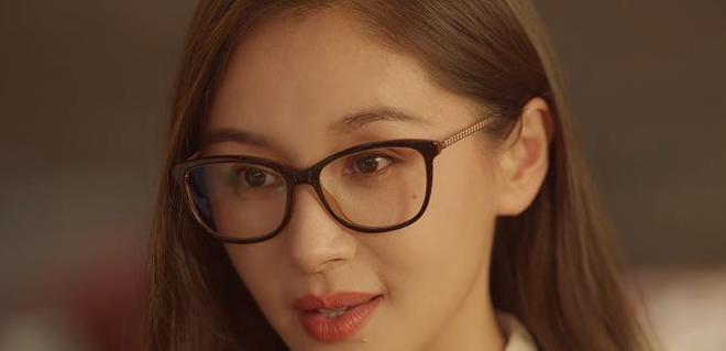 描写建筑工人的文章__梦见照看邻居家的小女孩