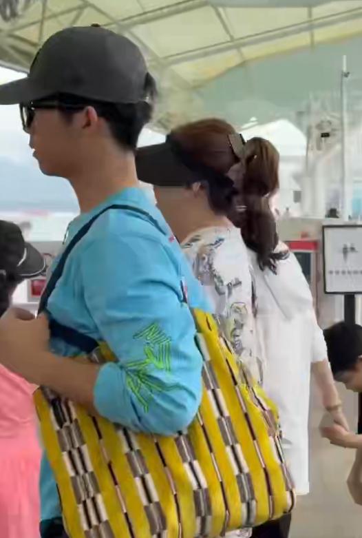 菡萏花开携此手牵彼心__携此手牵彼心菡萏花开