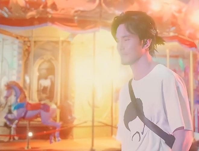 _全程说话含糊一脸木讷,《玫瑰丛生》男主表现拉胯,蒋欣都带不动_全程说话含糊一脸木讷,《玫瑰丛生》男主表现拉胯,蒋欣都带不动