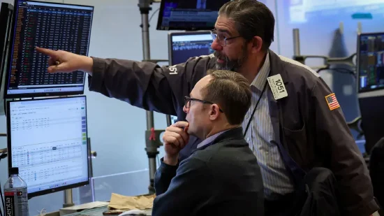 _尾盘跌幅收窄_尾盘价跌量增