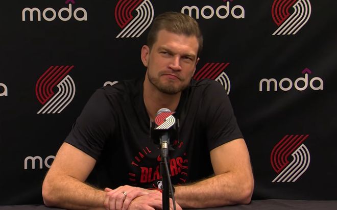 _杨瀚森背部酸痛仍被激活！主帅赛前曾回应状态：他很可能打不了_杨瀚森背部酸痛仍被激活！主帅赛前曾回应状态：他很可能打不了