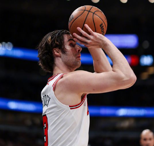 _疯狂27-0大逆转!公牛拒被雄鹿横扫终结11连败 吉迪20+14+10_疯狂27-0大逆转!公牛拒被雄鹿横扫终结11连败 吉迪20+14+10