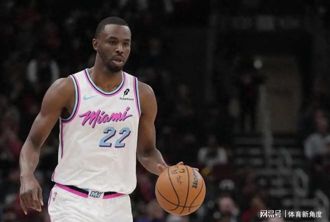 杜兰特已承认詹姆斯的强大_nba杜兰特詹姆斯_