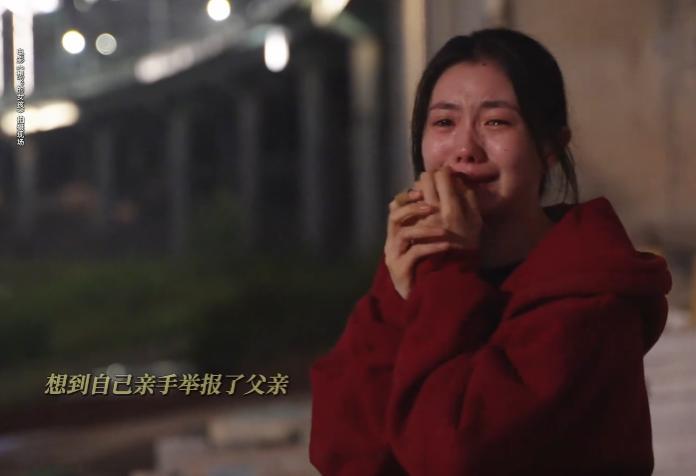 被张艺谋捧红的男演员_张艺谋捧得女星_