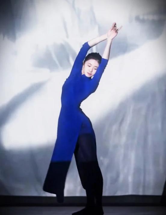 _张艺谋捧得女星_被张艺谋捧红的男演员