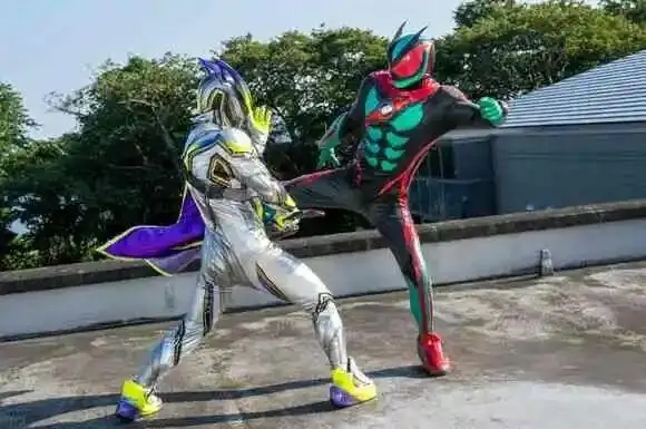 假面骑士烈骑视频_假面骑士01黎明小镇_