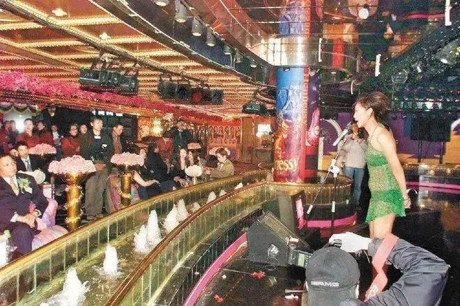 _《夜王》在香港卖疯了？看完全片，我极其冷静地，写下这篇文章_《夜王》在香港卖疯了？看完全片，我极其冷静地，写下这篇文章