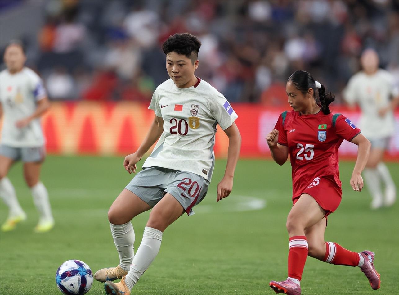 女足王霜图_女足王霜赛后大哭_