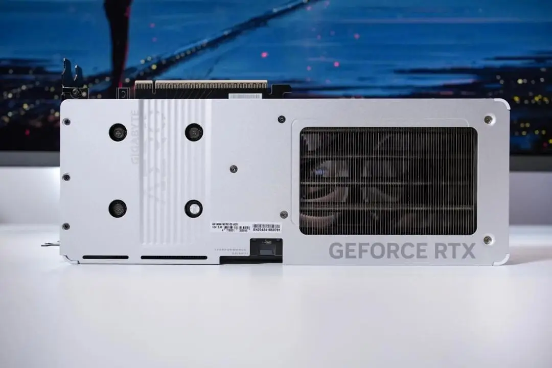 _技嘉板载显卡_技嘉显卡通病