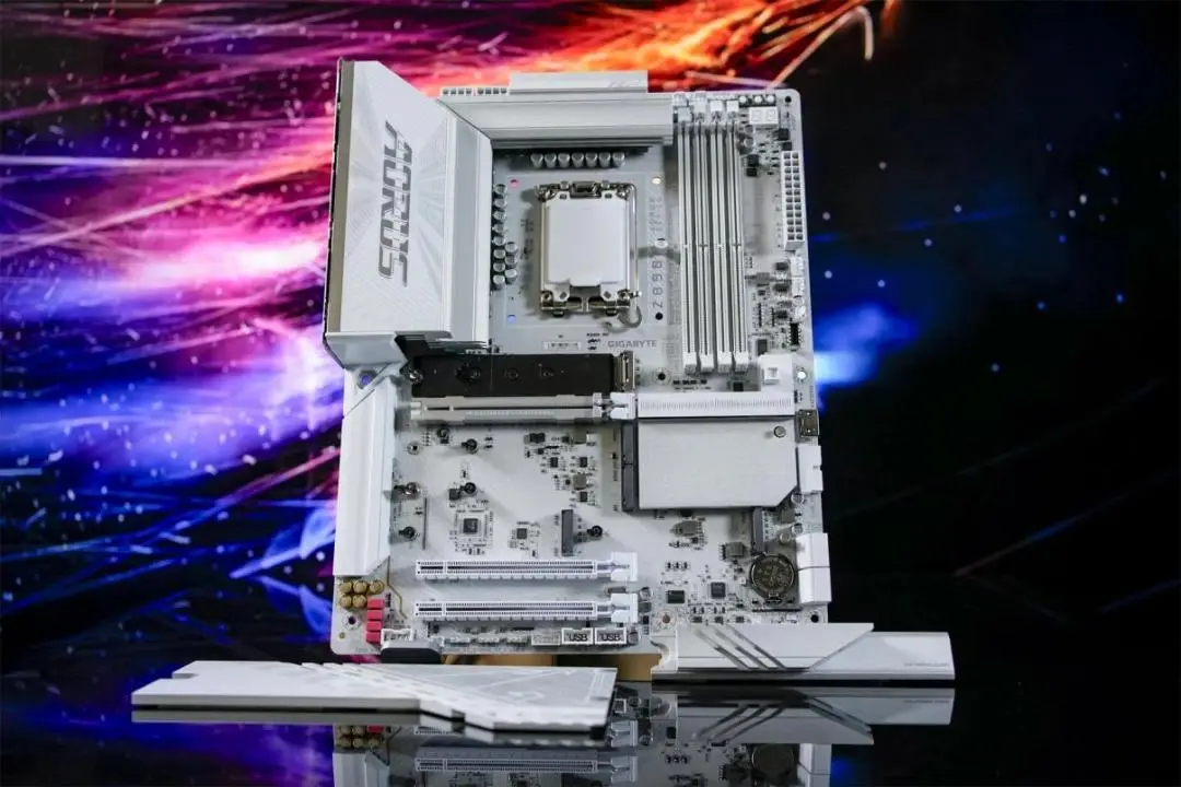 _技嘉板载显卡_技嘉显卡通病