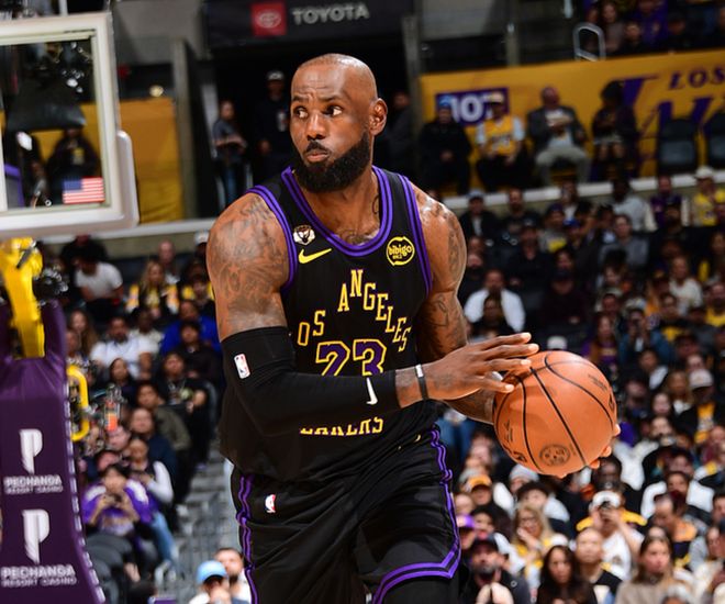 _湖人队老詹_老詹湖人合同