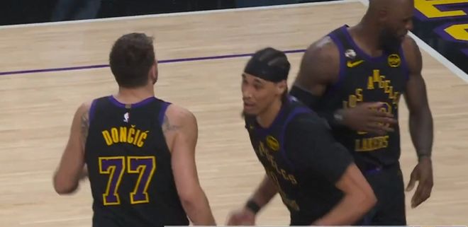 湖人队艾琳顿_湖人试训中锋_