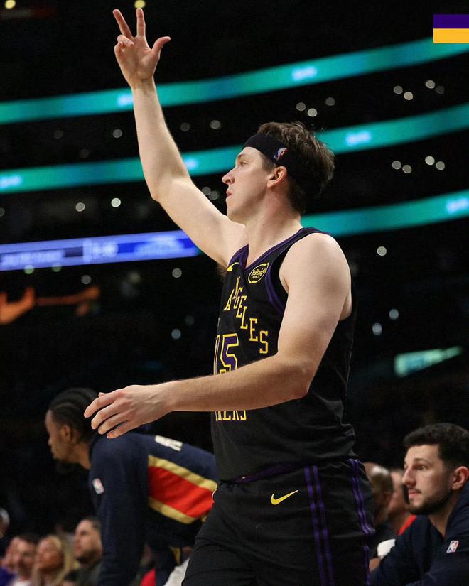 詹姆斯吊打锡安_詹姆斯对位锡安集锦_