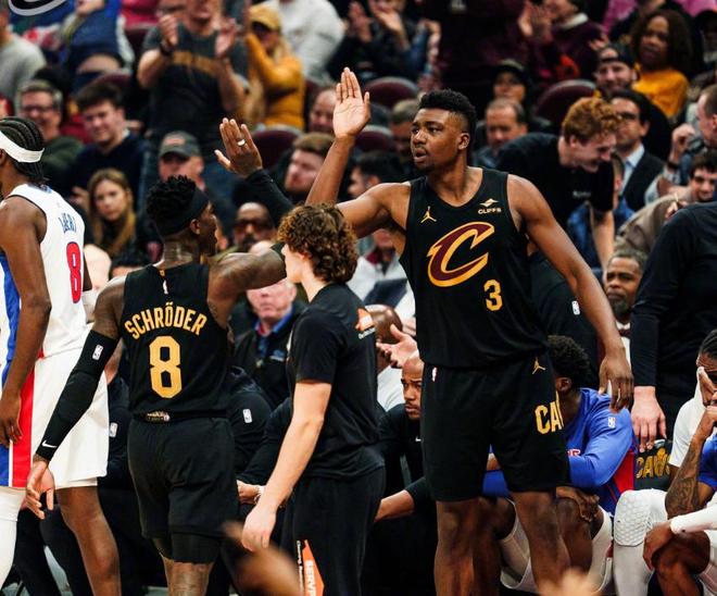 哈登砸球gif__哈登赛前仪式