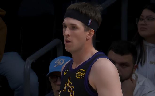 _湖人险胜凯尔特人_湖人险胜雷霆