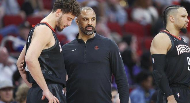 单场19+7+10！谢泼德首发仍不稳固？乌度卡摊牌：要视2人状态决定_单场19+7+10！谢泼德首发仍不稳固？乌度卡摊牌：要视2人状态决定_