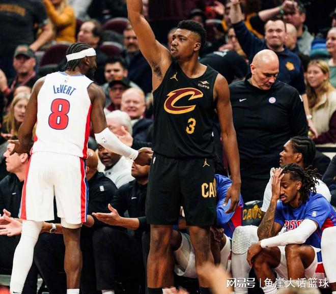 哈登活塞_哈登2分_