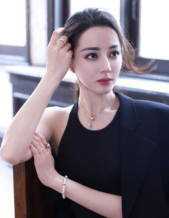 _迪拜滞留中国人回不来_迪拜滞留大概多少人