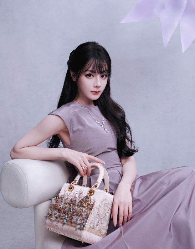 迪拜滞留大概多少人__迪拜滞留中国人回不来