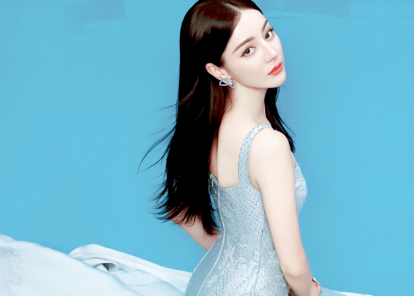 _迪拜滞留大概多少人_迪拜滞留中国人回不来