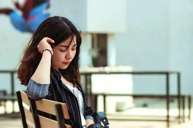 出轨男人害怕失去情人__男人失去红颜知己会