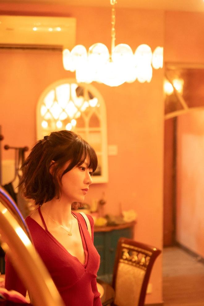 黄子华郑秀文联手“闯夜总会”,《夜王》春节档错峰逆袭__黄子华郑秀文联手“闯夜总会”,《夜王》春节档错峰逆袭